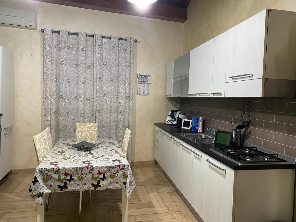 Ferienwohnung The “B” House Catania Exterior foto